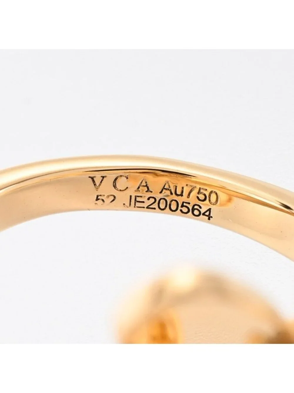 Van Cleef & Arpels this authentic